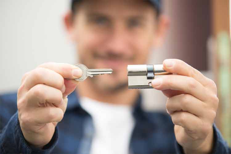 Top Five Reasons to Call a Locksmith