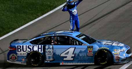 Harvick is a long shot to win title according to Las Vegas