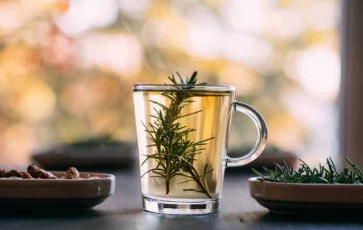 How Does Alvita Mullein Tea Help with Respiratory Health?