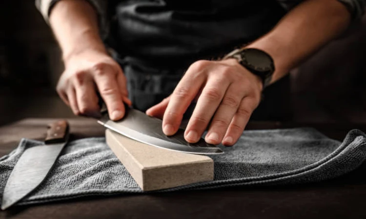 When to Sharpen Your Kitchen Knife